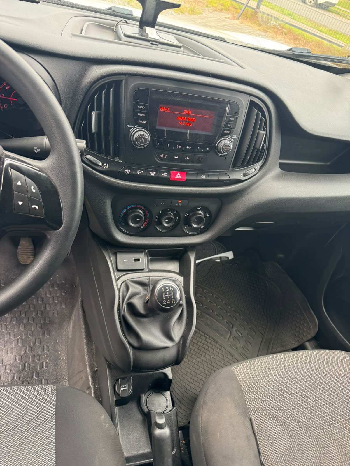 2023 RAM Van 1000 1.3 Blanco - Miniatura 8
