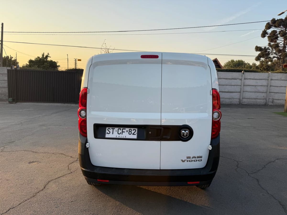 2023 RAM Van 1000 1.3 Blanco - Miniatura 4
