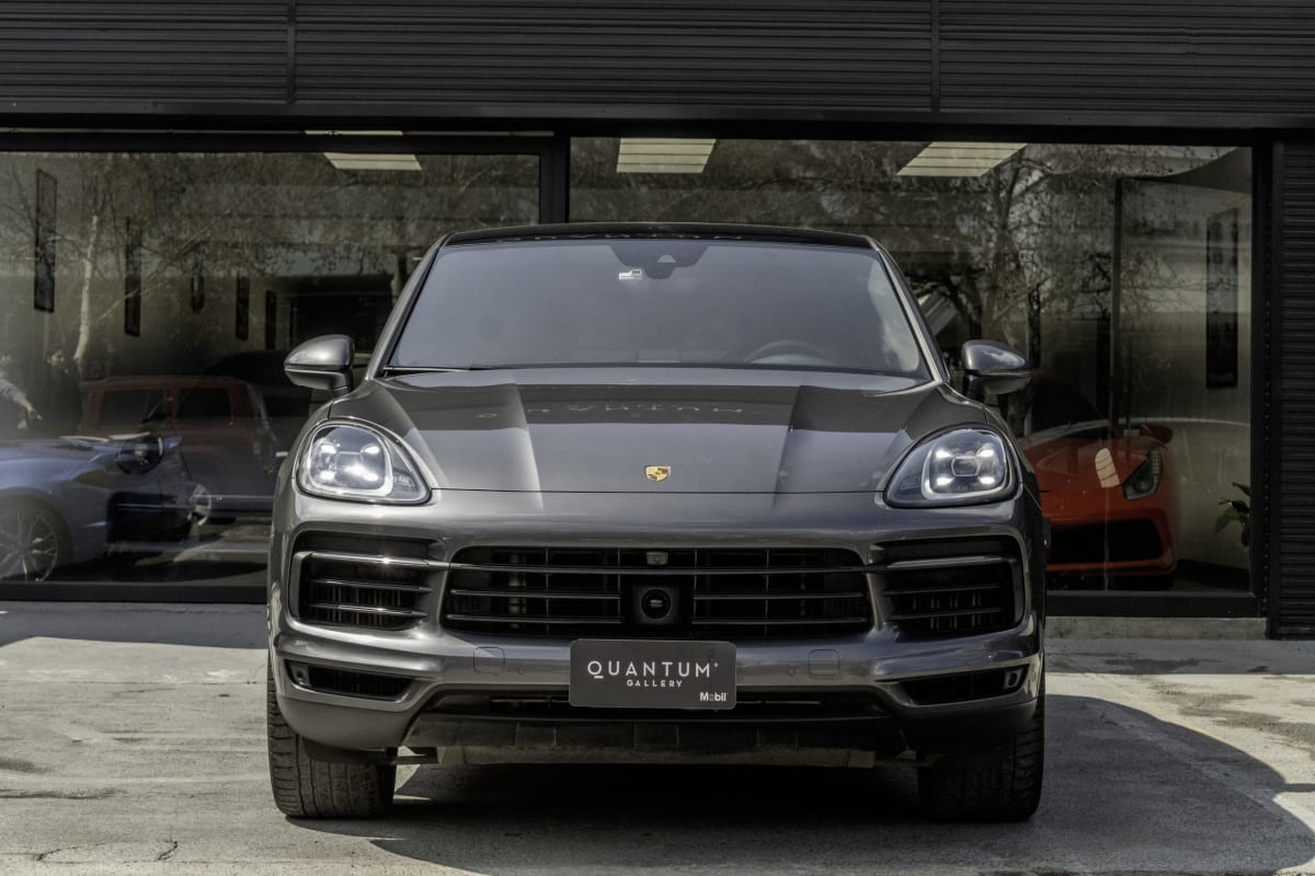 2023 Porsche Cayenne S coupe Gris - Miniatura 3