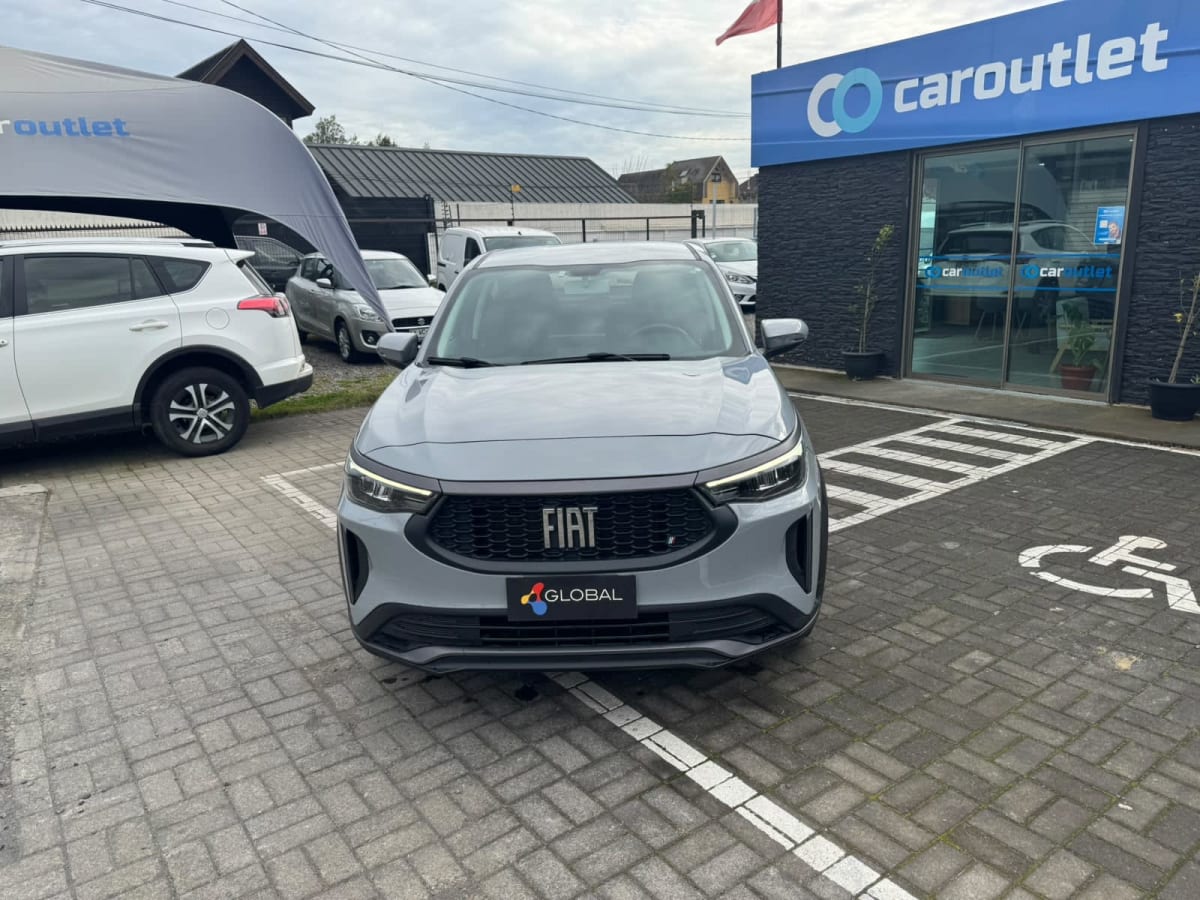 2023 Fiat Fastback Drive 1.0 Gris - Miniatura 6