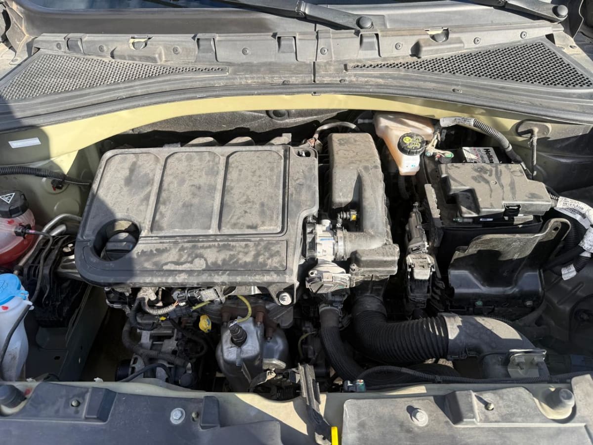 2023 Citroën C3 Puretech 4x2 Gris - Miniatura 9