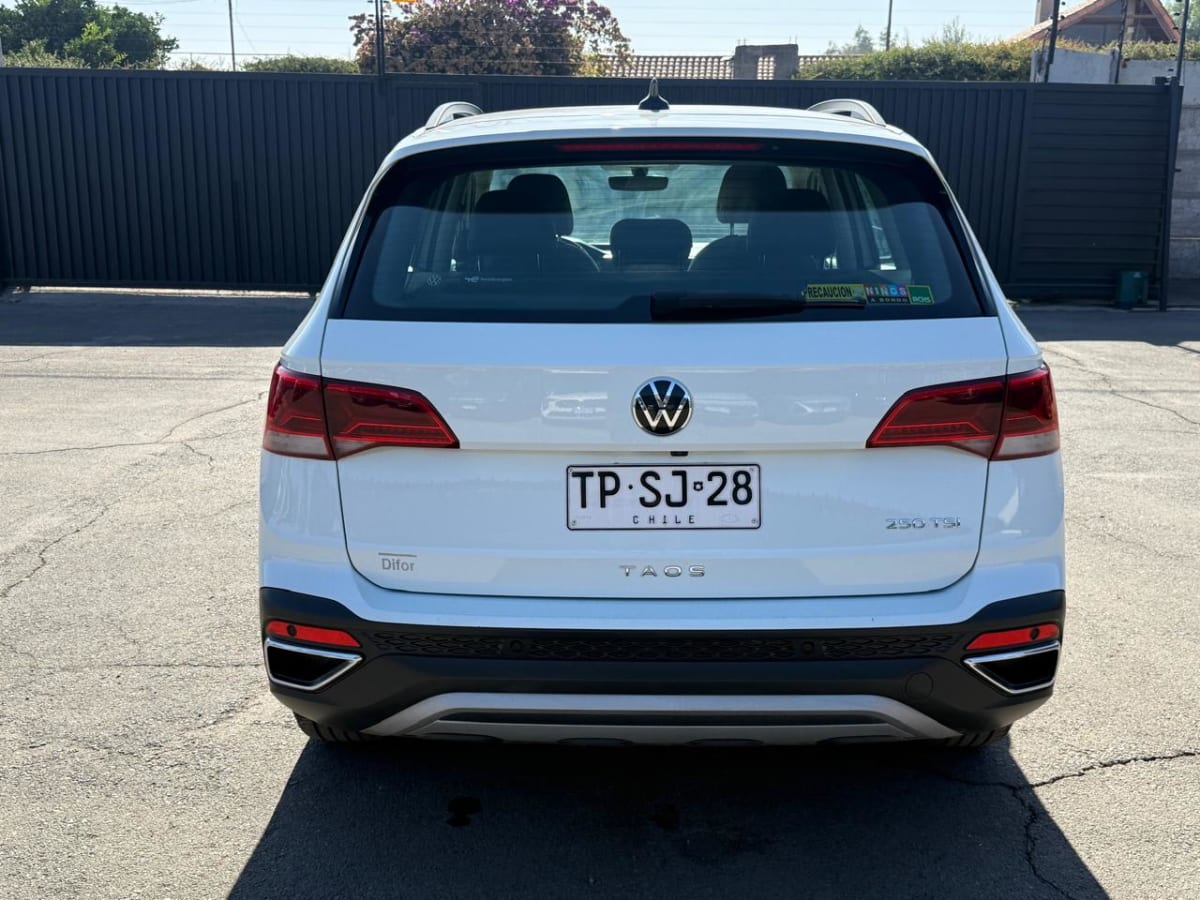 2024 Volkswagen Taos TSI 1.4 Blanco - Miniatura 4