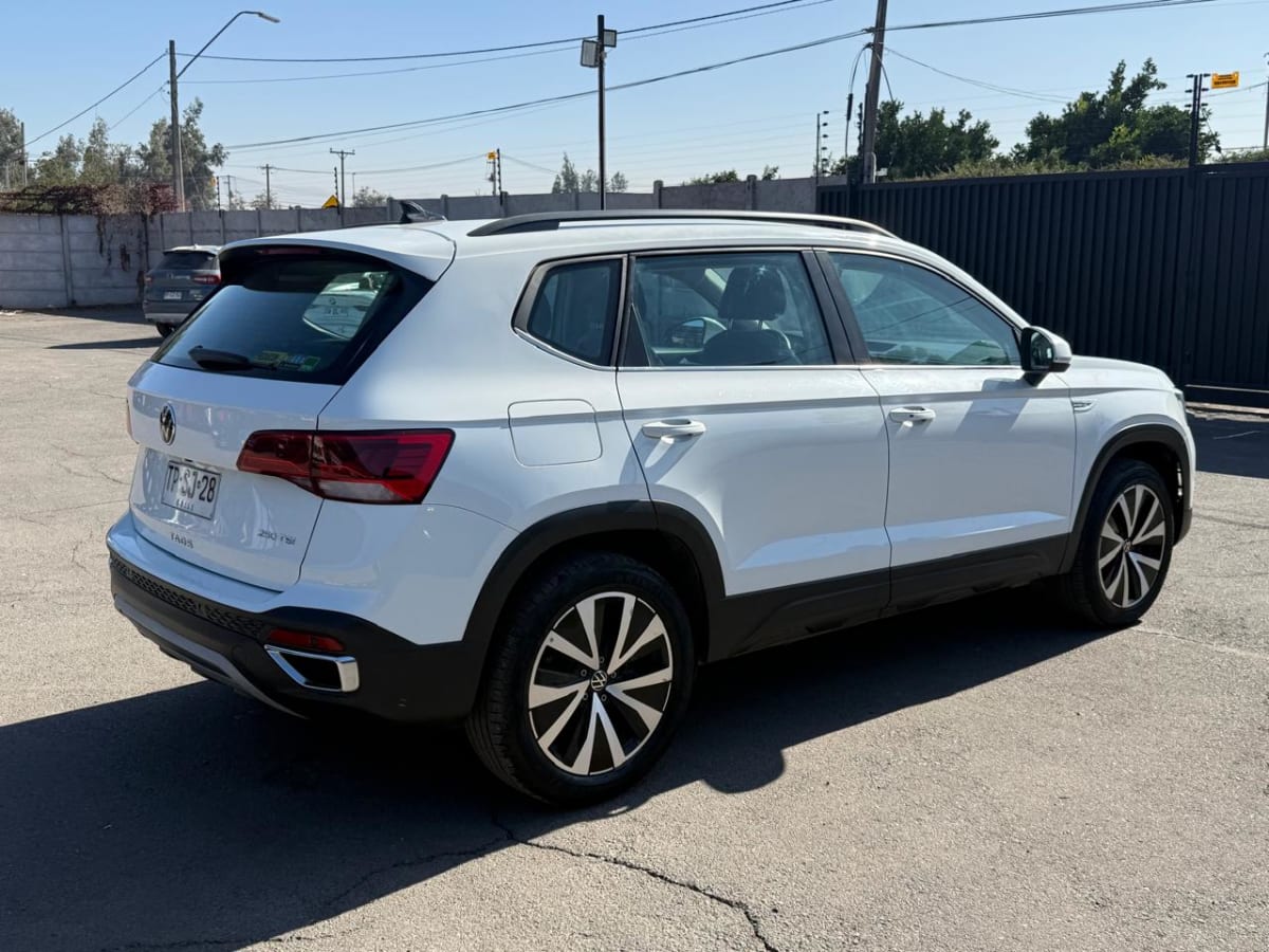 2024 Volkswagen Taos TSI 1.4 Blanco - Miniatura 5