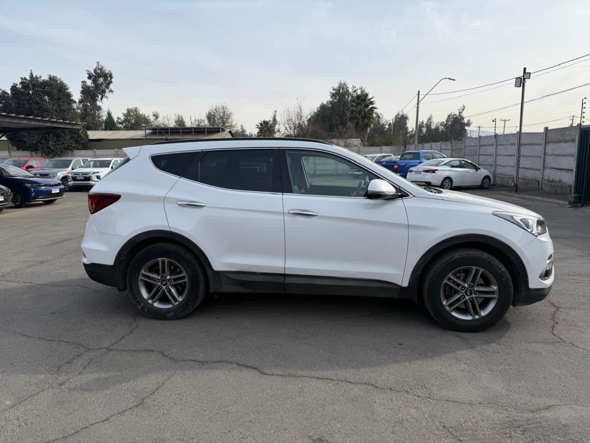 2017 Hyundai Santa Fe 2.4 Blanco - Miniatura 6