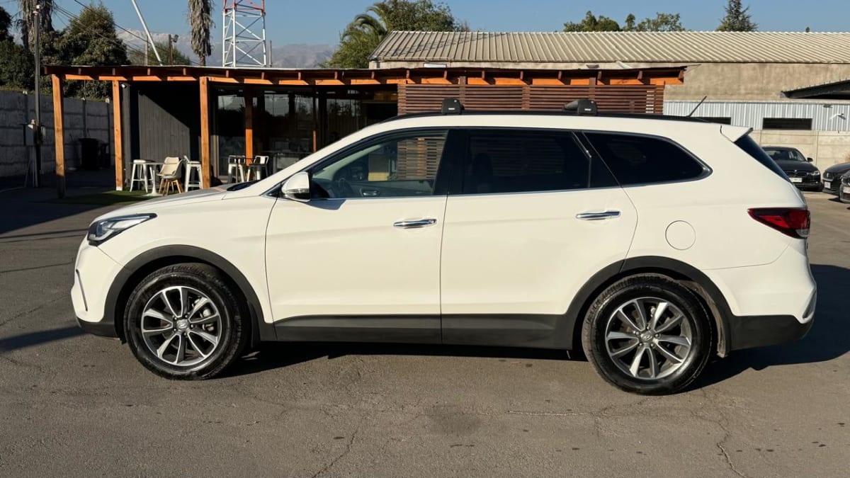 2019 Hyundai GRAND SANTA FE Blanco - Miniatura 2