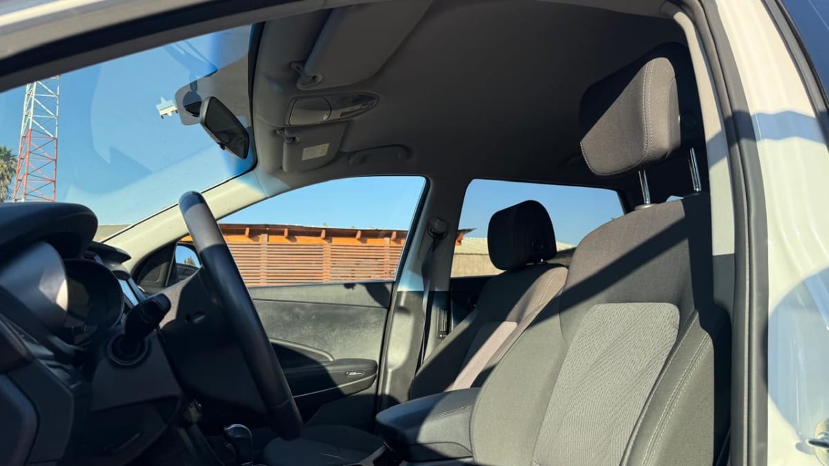 2019 Hyundai GRAND SANTA FE Blanco - Miniatura 10