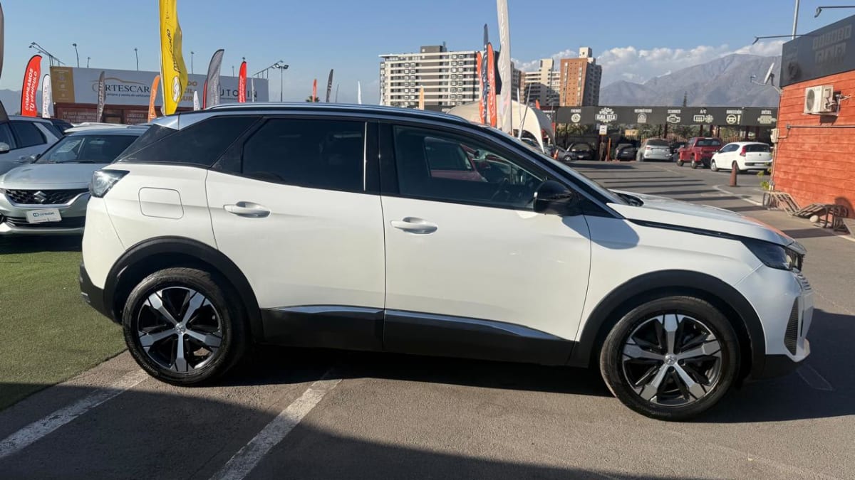 2022 Peugeot 3008 THP 165hp Blanco - Miniatura 6