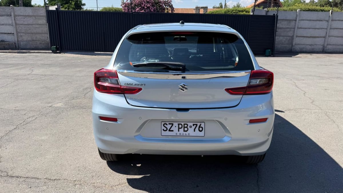 2024 Suzuki NEW BALENO GLS Plata - Miniatura 4