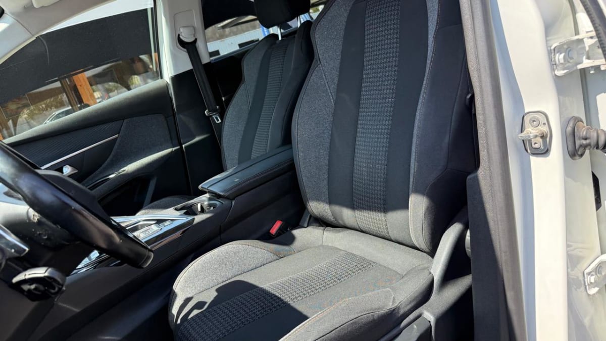 2020 Peugeot 5008 Bluehdi 130 Blanco - Miniatura 9