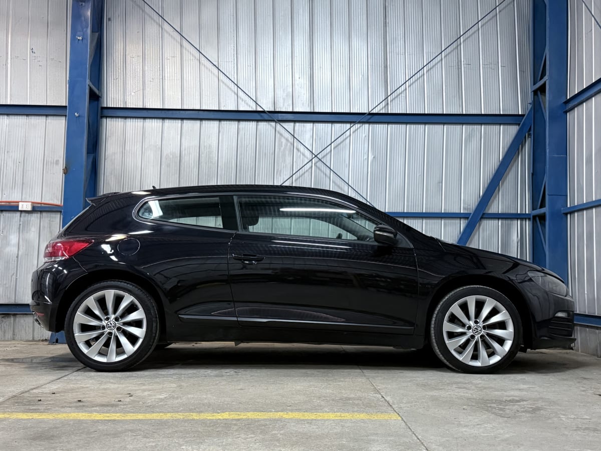 2015 Volkswagen Scirocco 1.4T - Miniatura 3