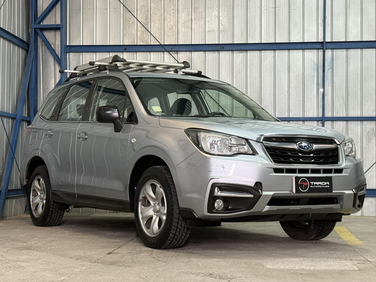 2017 Subaru Forester 2.0 - Miniatura 2