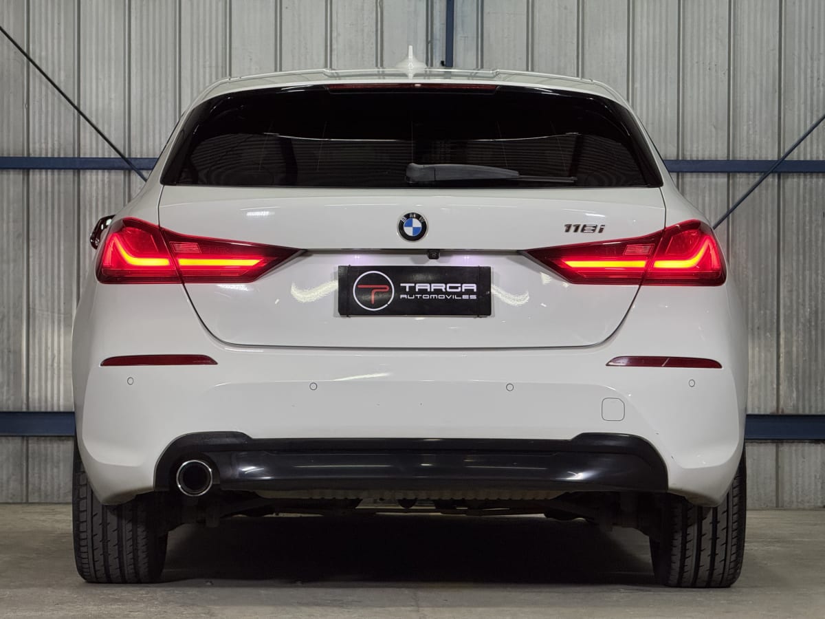 2021 BMW 118i 1.5T - Miniatura 4