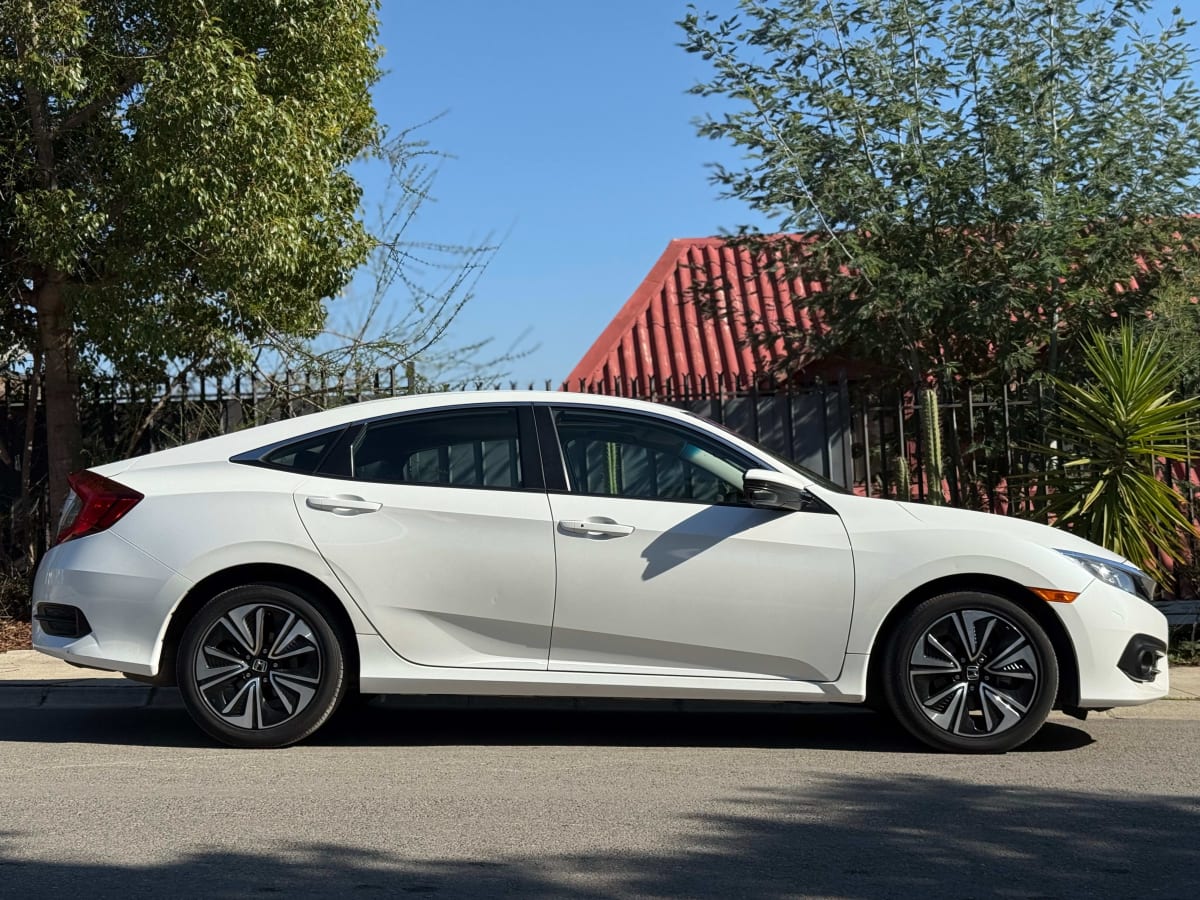 2017 Honda Civic Ext - Miniatura 3