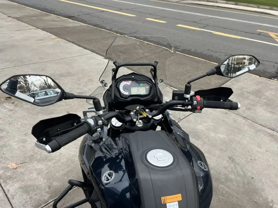 2025 Benelli TRK 502 Azul - Miniatura 10