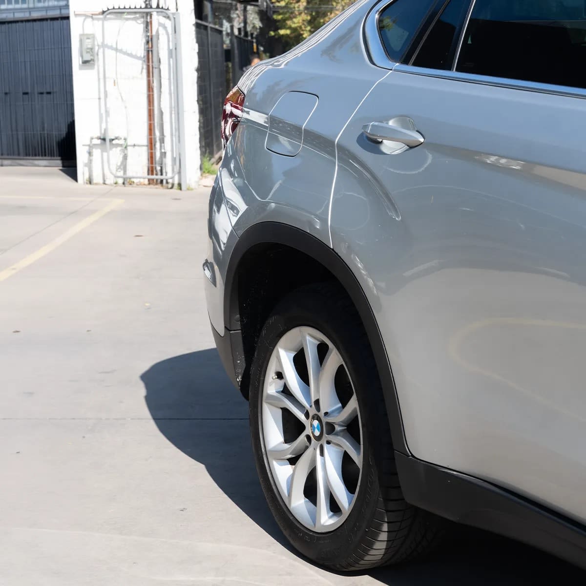 2017 BMW X6 3 Plata - Miniatura 5