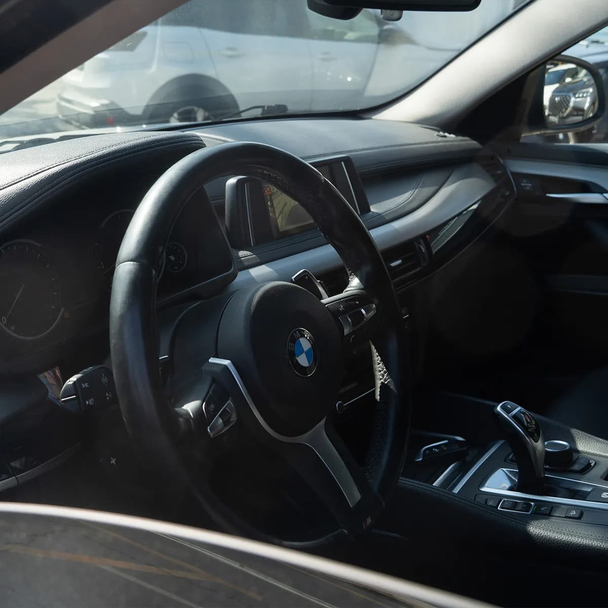 2017 BMW X6 3 Plata - Miniatura 10