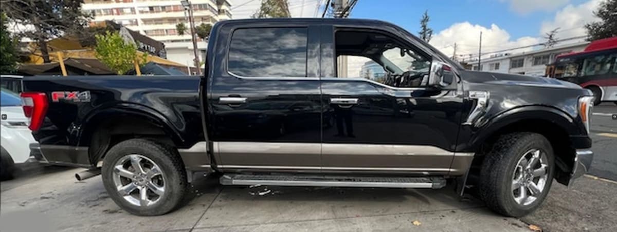 2021 Ford F 150 Negro - Miniatura 4