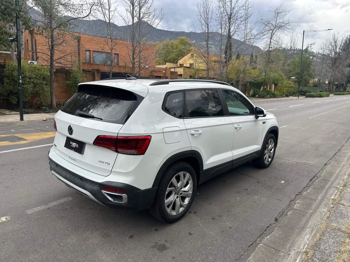 2022 Volkswagen TAOS 1.4 Blanco - Miniatura 5