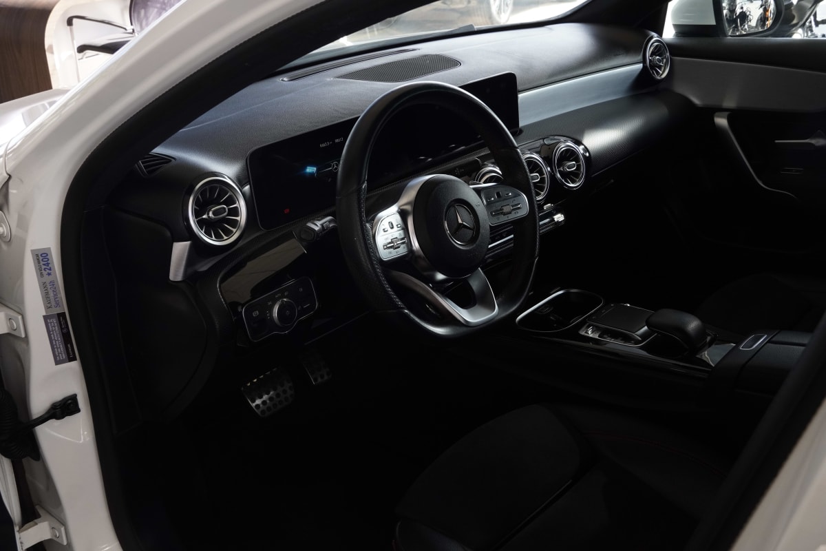 2020 Mercedes-Benz A 250 Blanco - Miniatura 9