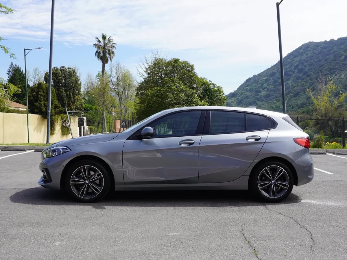 2023 Fiat CRONOS DRIVE 1.8 Plata - Miniatura 8
