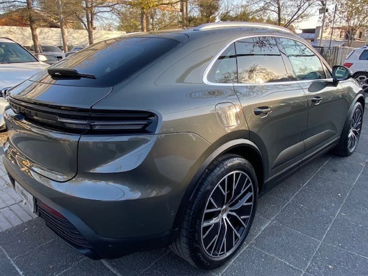 2025 PORSCHE Macan 4 - Miniatura 2
