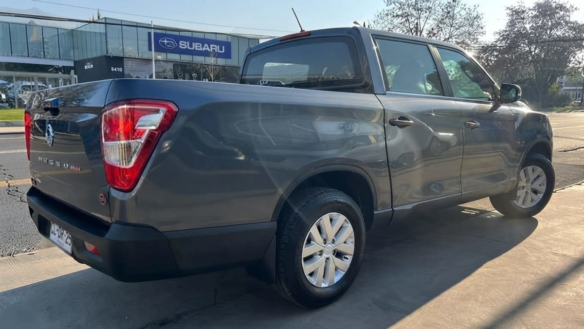 2025 Ssangyong GRAND MUSSO Gris - Miniatura 5