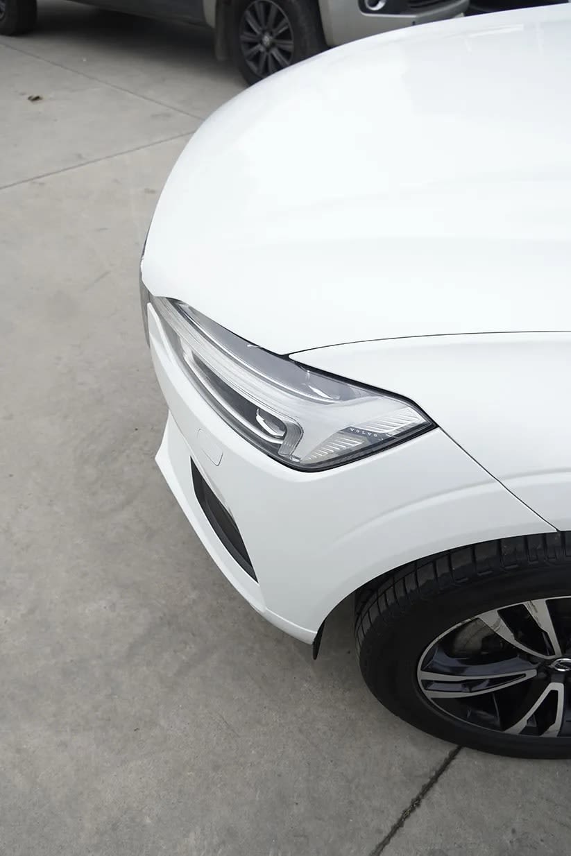 2018 Volvo XC60 2 Blanco - Miniatura 5