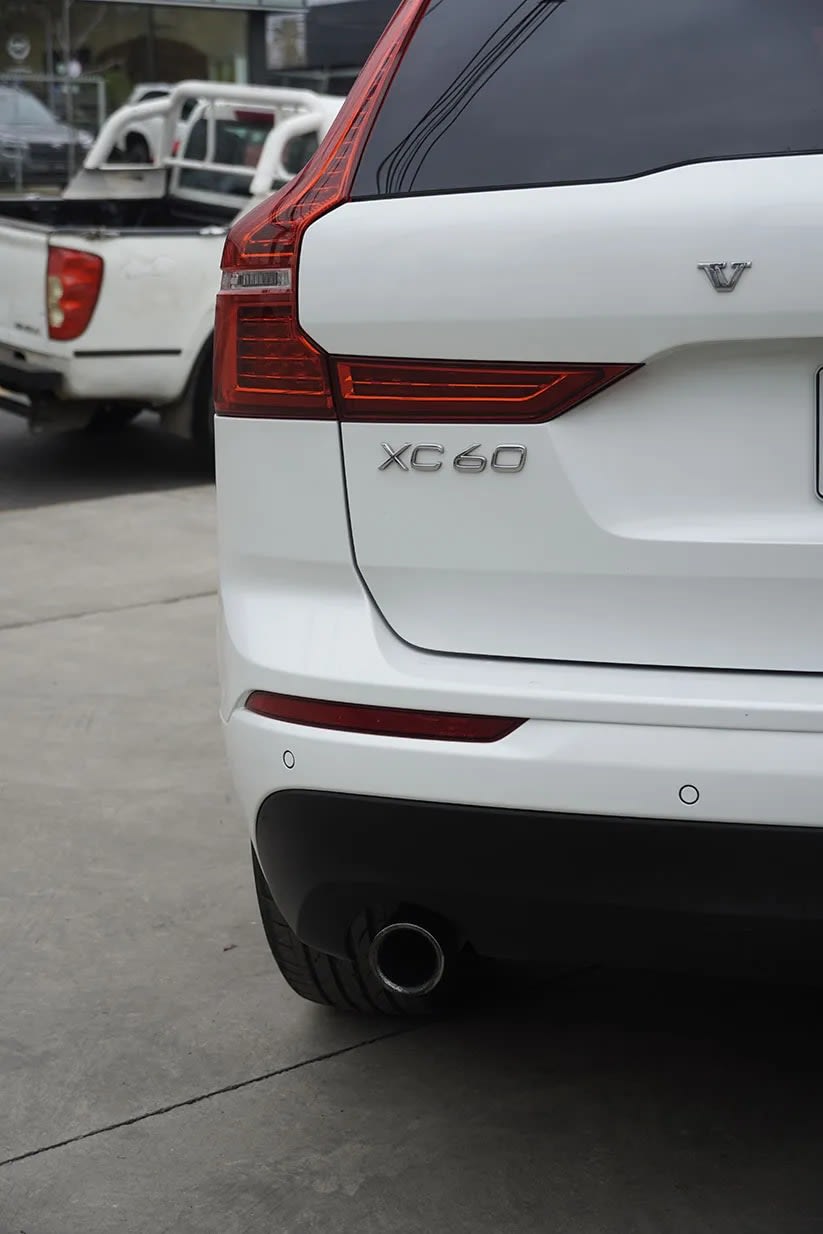 2018 Volvo XC60 2 Blanco - Miniatura 6