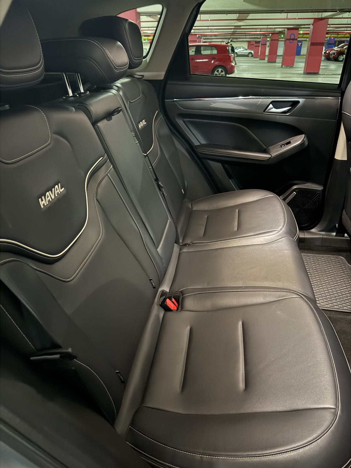 2023 Haval Jolion Deluxe Gris - Miniatura 10
