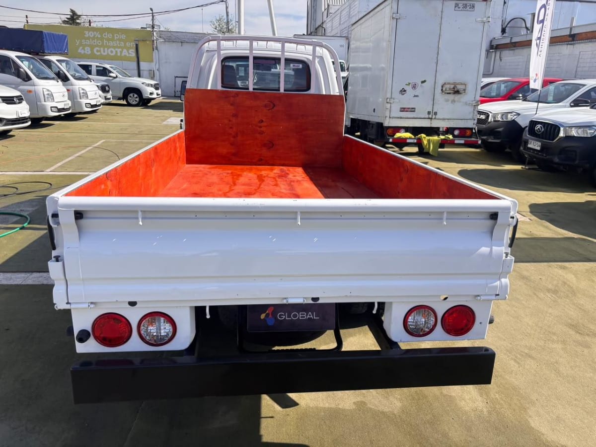 2022 Hyundai PORTER Blanco - Miniatura 7