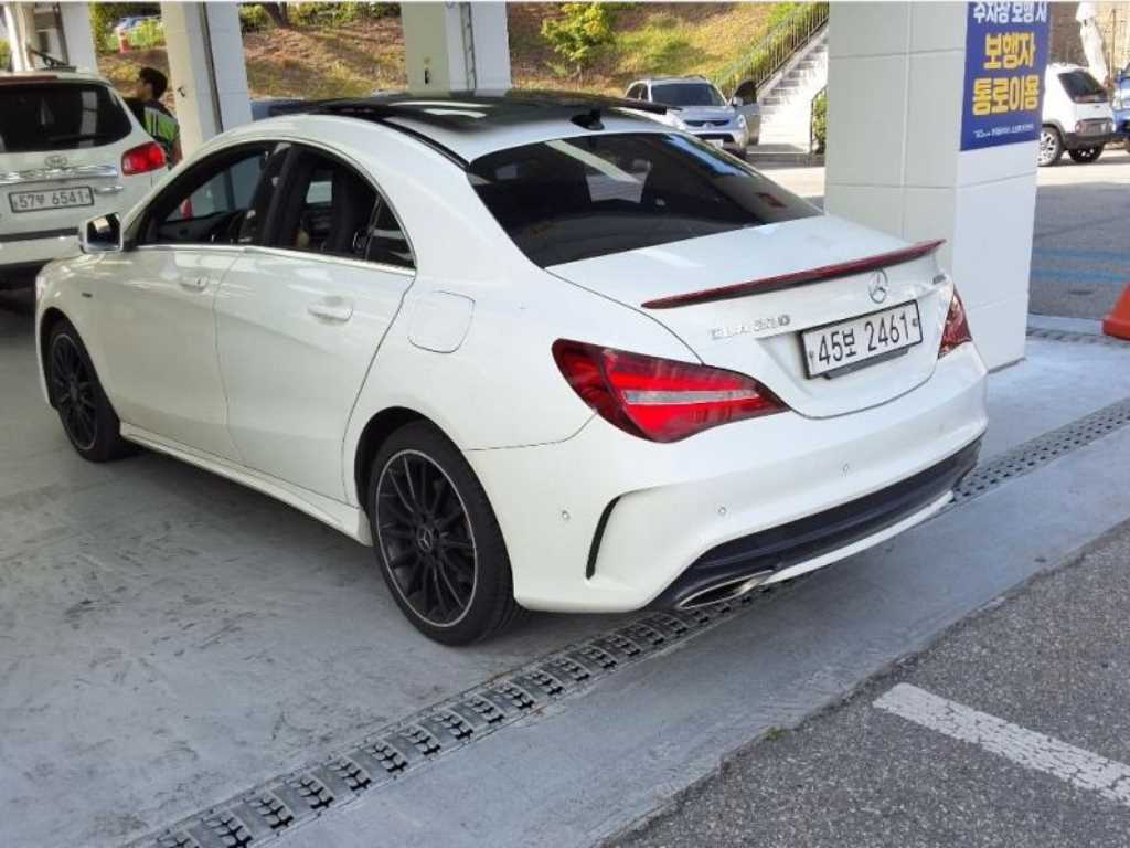 2018 Mercedes-Benz Cla Mercedes Benz Class Ref 418164 - Miniatura 2