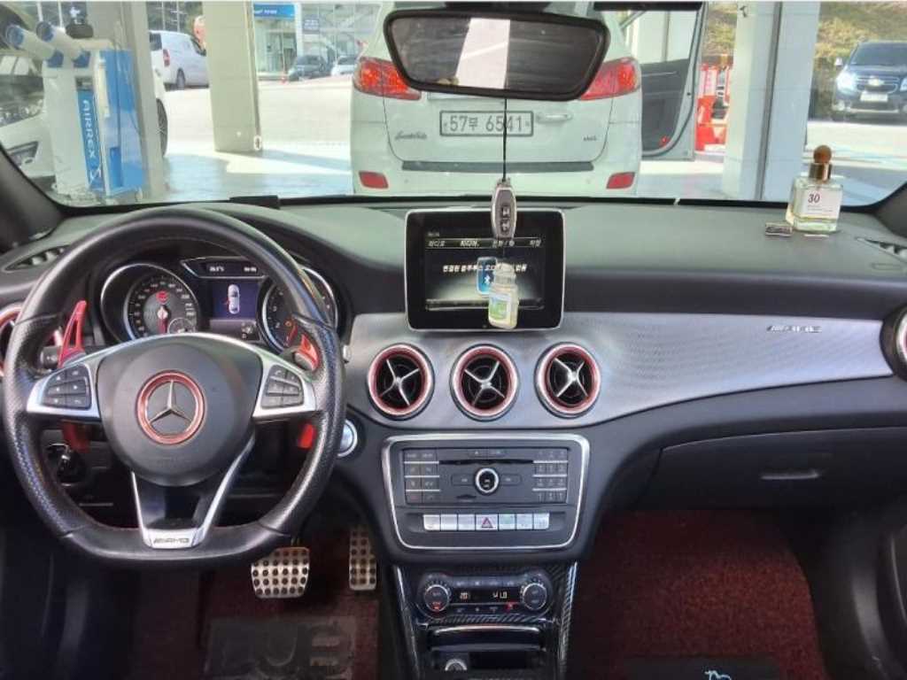 2018 Mercedes-Benz Cla Mercedes Benz Class Ref 418164 - Miniatura 7