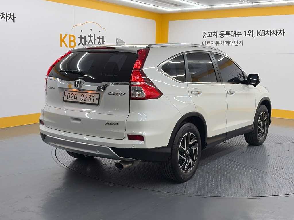 2016 Honda Cr V 4WD - Miniatura 4