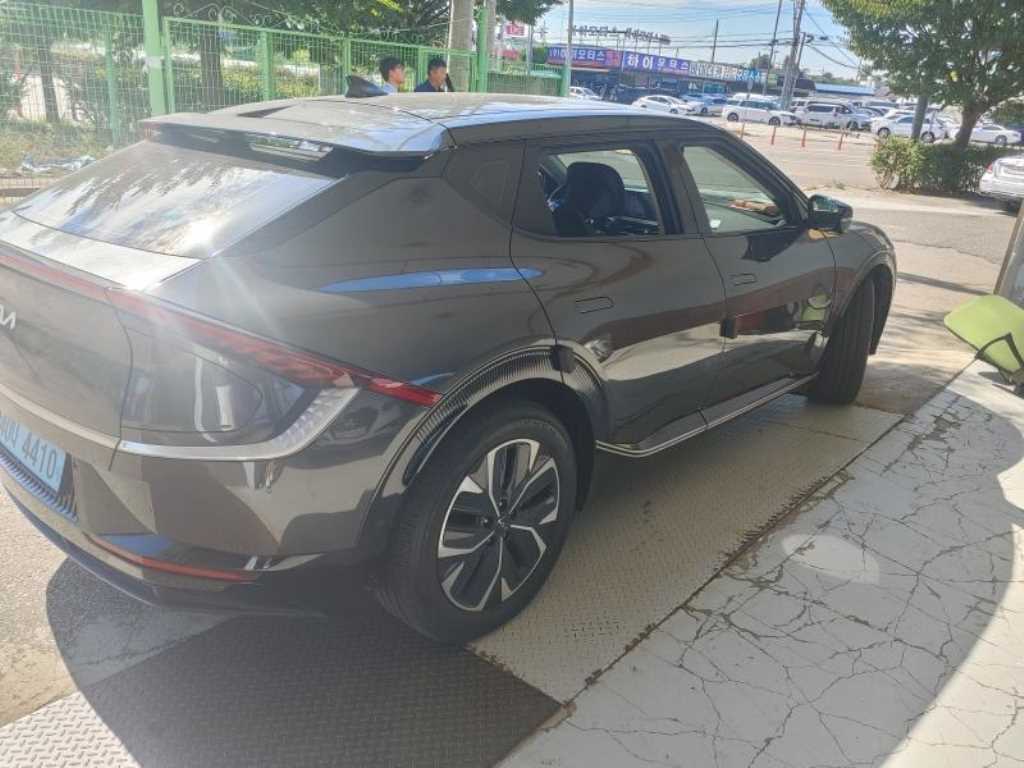 2022 KIA Ev6 Ref 418154 Gasoline - Miniatura 4