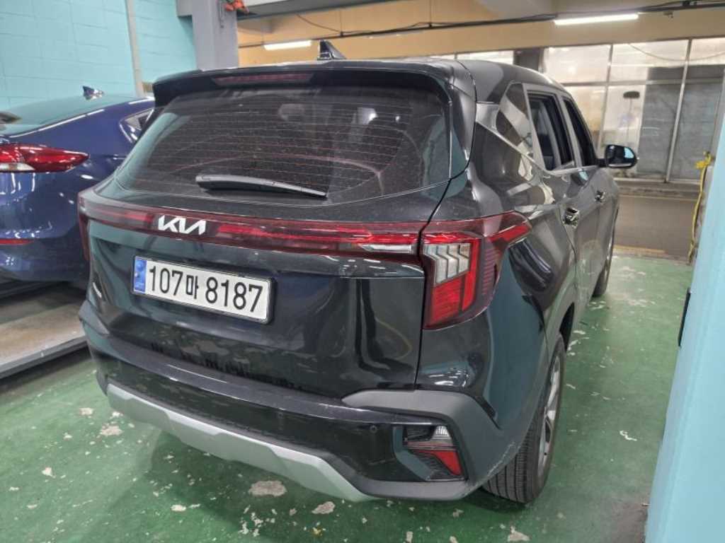 2025 Kia Seltos Gasoline - Miniatura 4