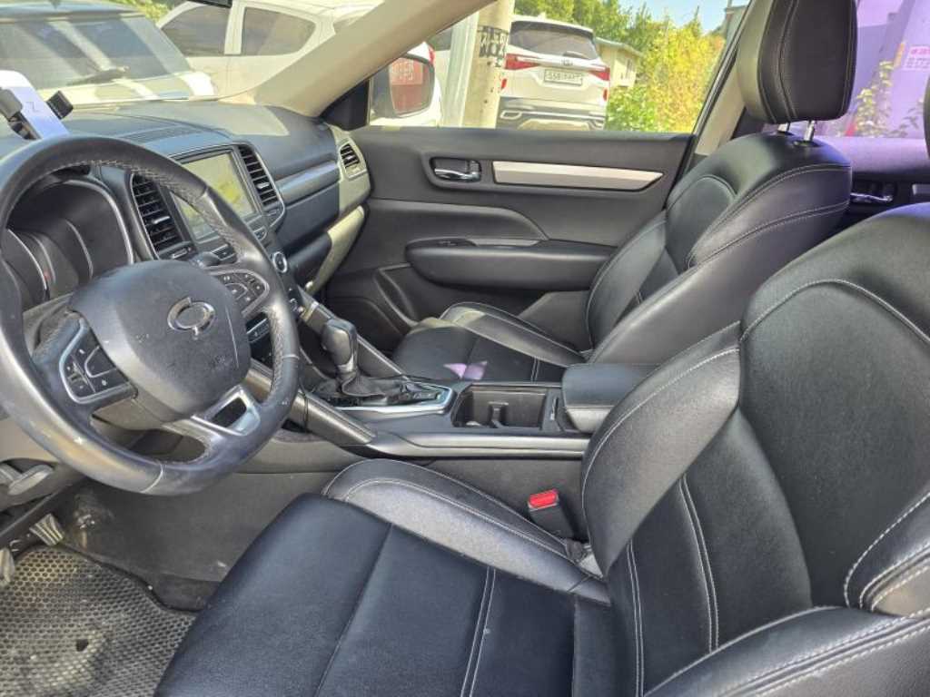 2017 Samsung QM6 Diesel - Miniatura 9