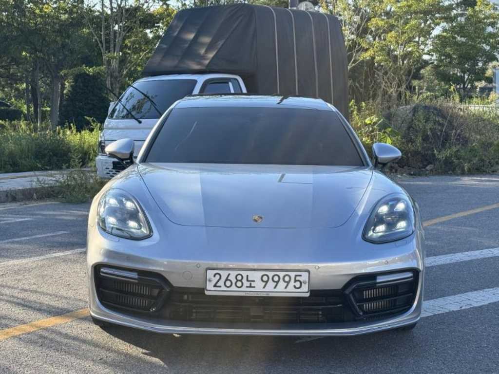 2020 Porsche Panamera (971) - Miniatura 3