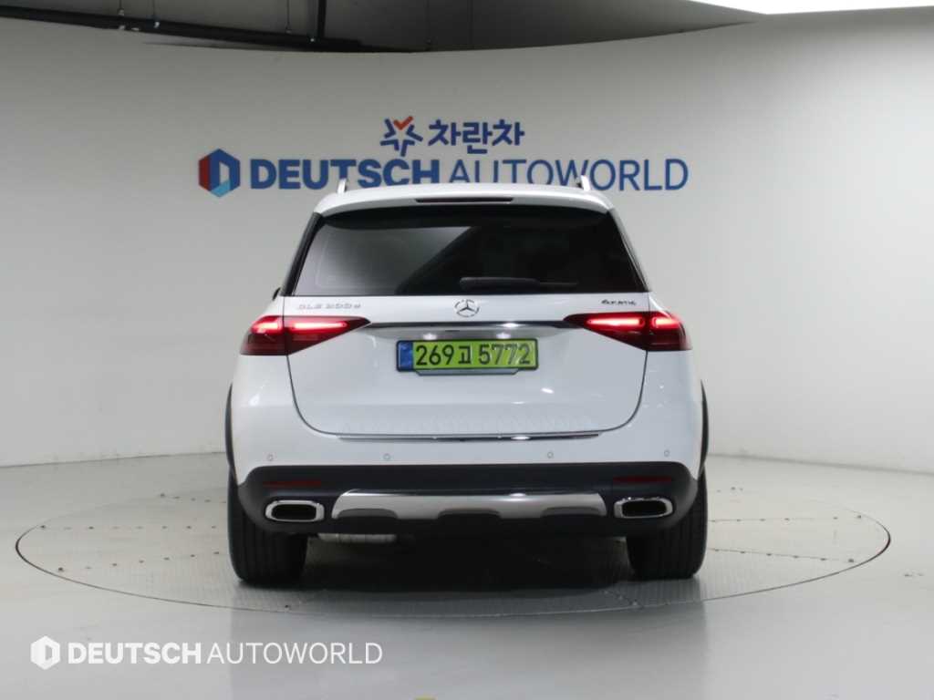 2026 Mercedes-Benz GLE Mercedes Benz Class Ref 418153 - Miniatura 4