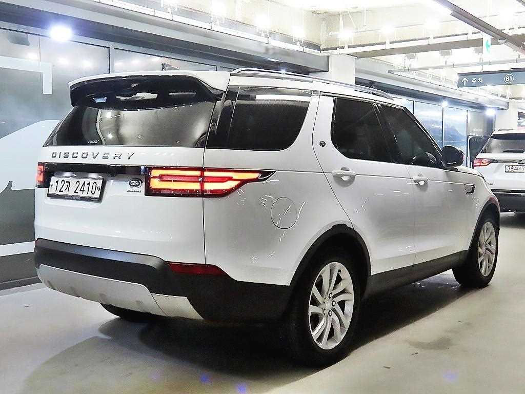 2019 Land Rover Discovery 5 - Miniatura 4