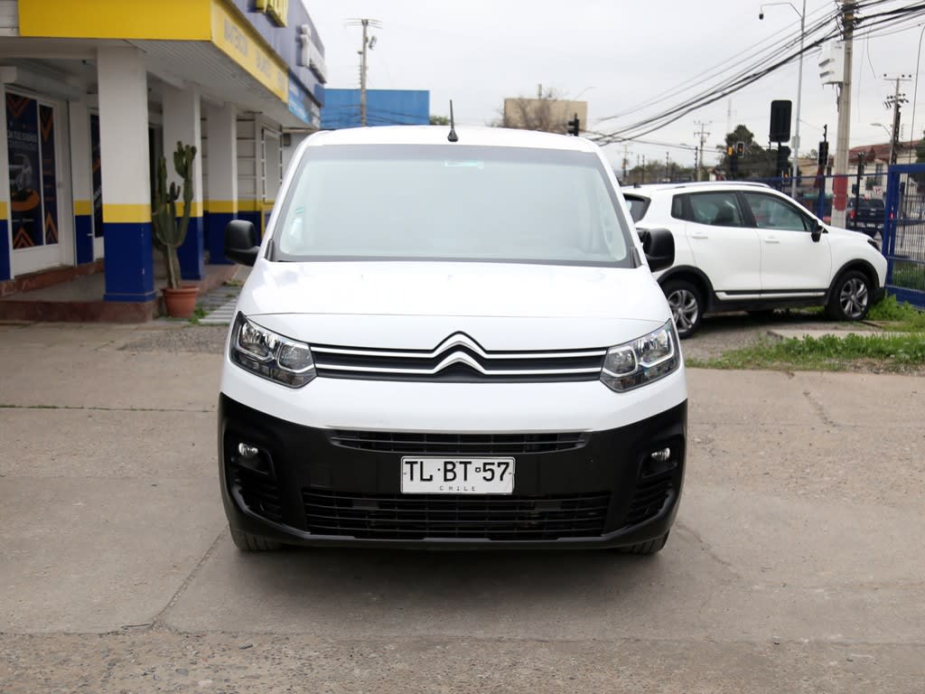 2024 Citroën Berlingo MT - Miniatura 2