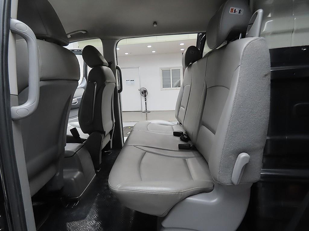 2015 Hyundai Starex Ref 418512 Black - Miniatura 10
