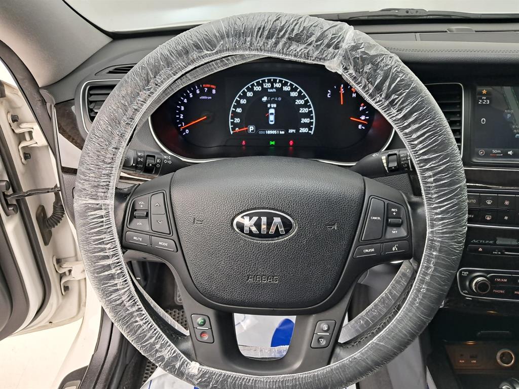2013 KIA K7 Ref 418510 White - Miniatura 7