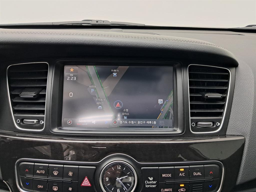 2013 KIA K7 Ref 418510 White - Miniatura 9