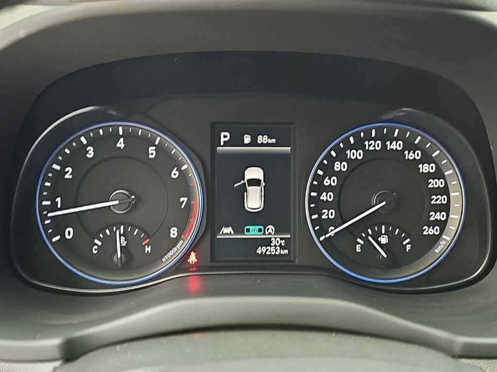 2022 Hyundai Kona Ref 418471 White - Miniatura 6