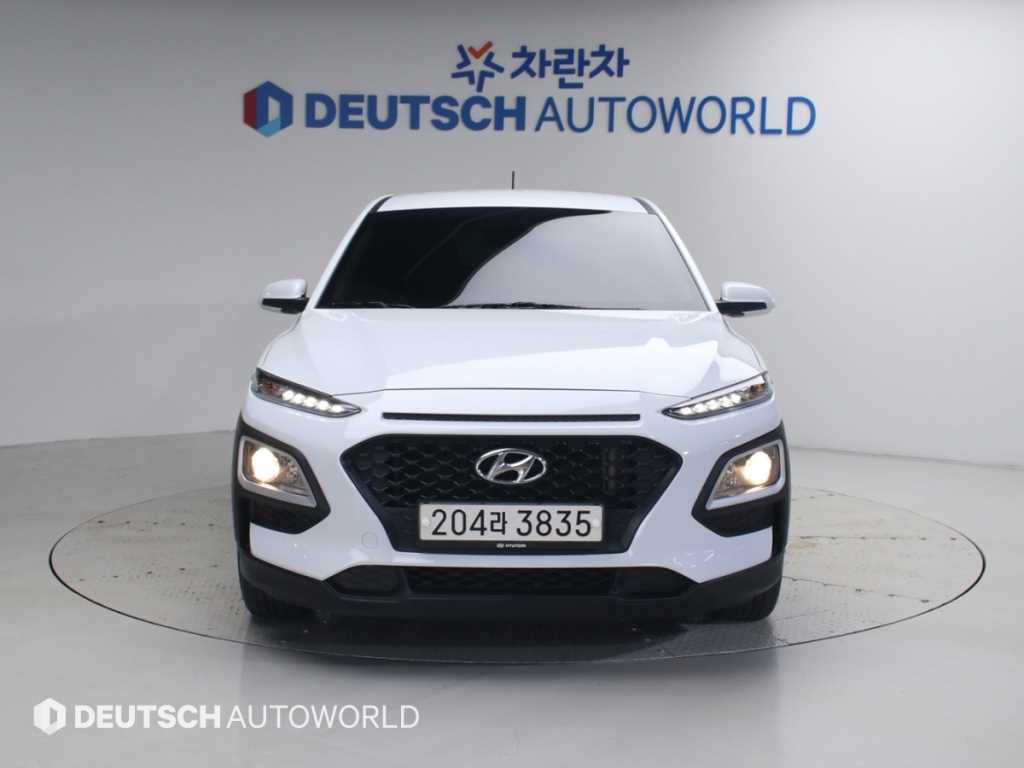 2018 Hyundai Kona Ref 418428 White - Miniatura 3