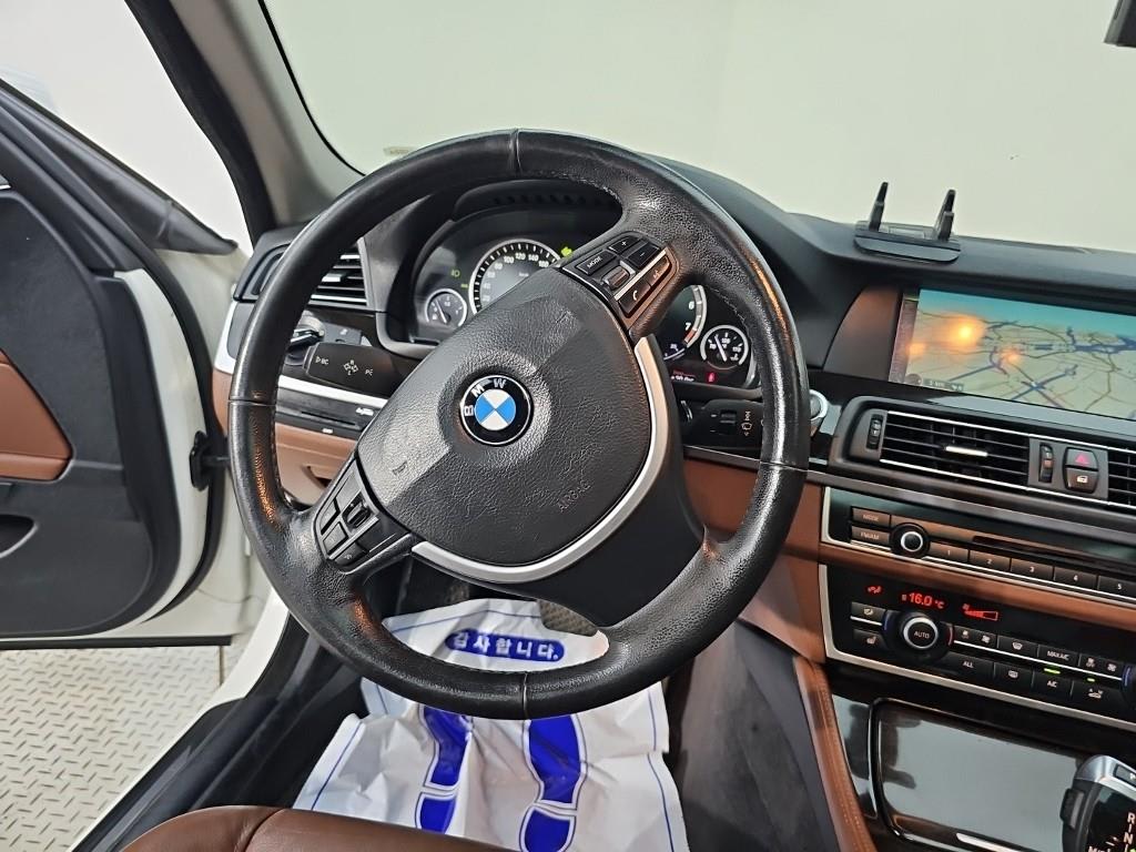2013 BMW Serie 5 5 Series Ref 418454 Gasoline White - Miniatura 9