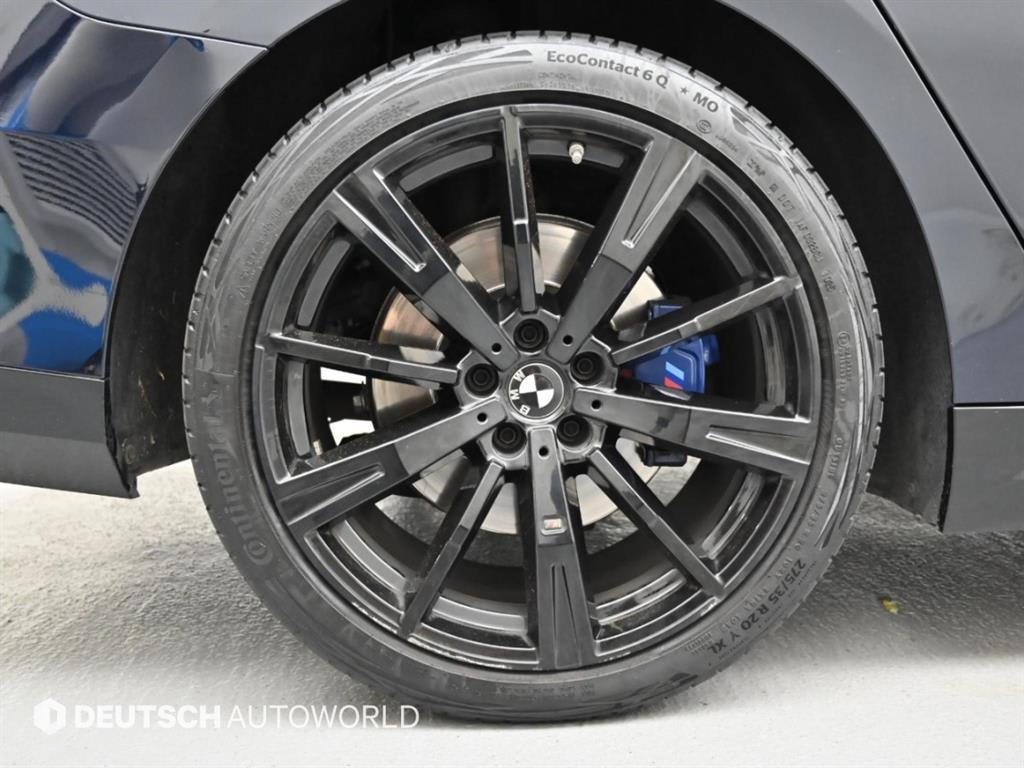 2025 BMW Serie 5 5 Series Ref 418441 Electricity Black - Miniatura 5