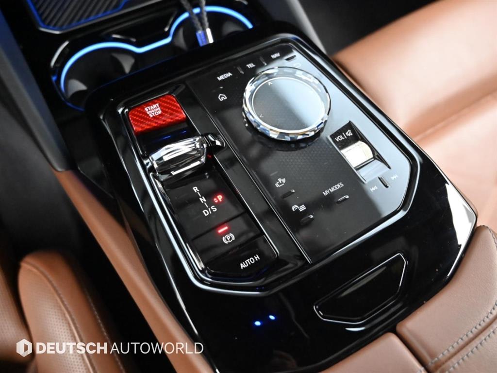 2025 BMW Serie 5 5 Series Ref 418441 Electricity Black - Miniatura 9