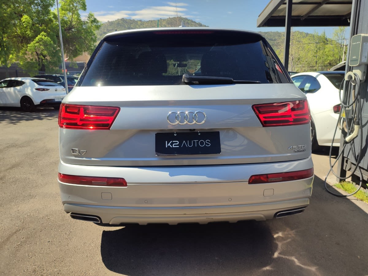 2025 Audi Q7 3.0 - Miniatura 7