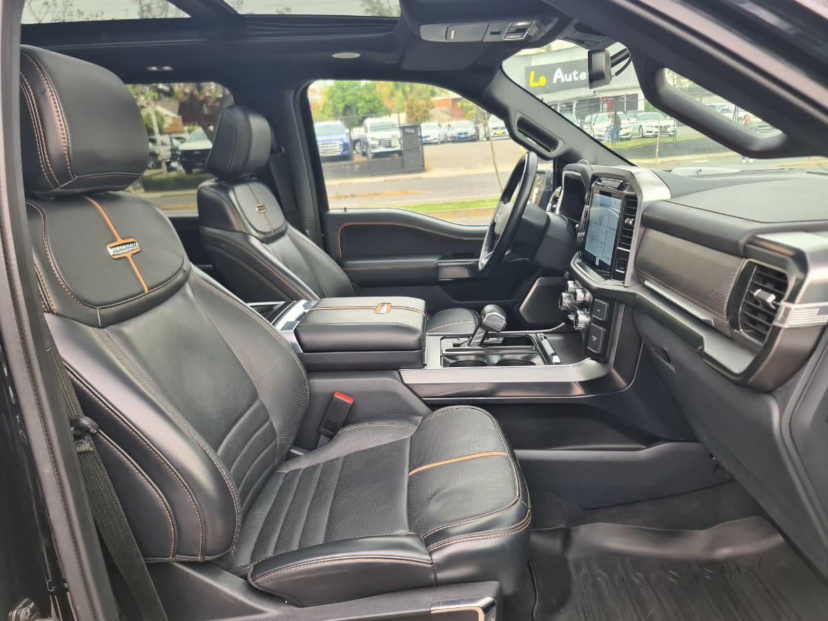 2024 Ford F-150 3.5 Negro - Miniatura 9